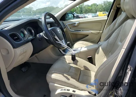 2012 Volvo S60 T5 z USA, uszkodzony, nr VIN YV1622FS8C2036191